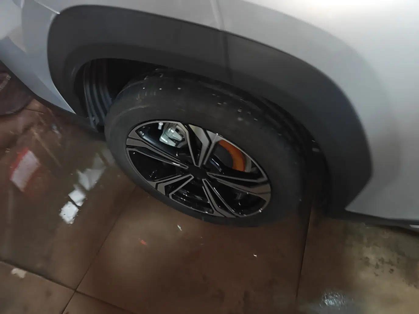 Geely Galaxy L7 2025 EM-i 115km Exploration Edition — миниатюра 11