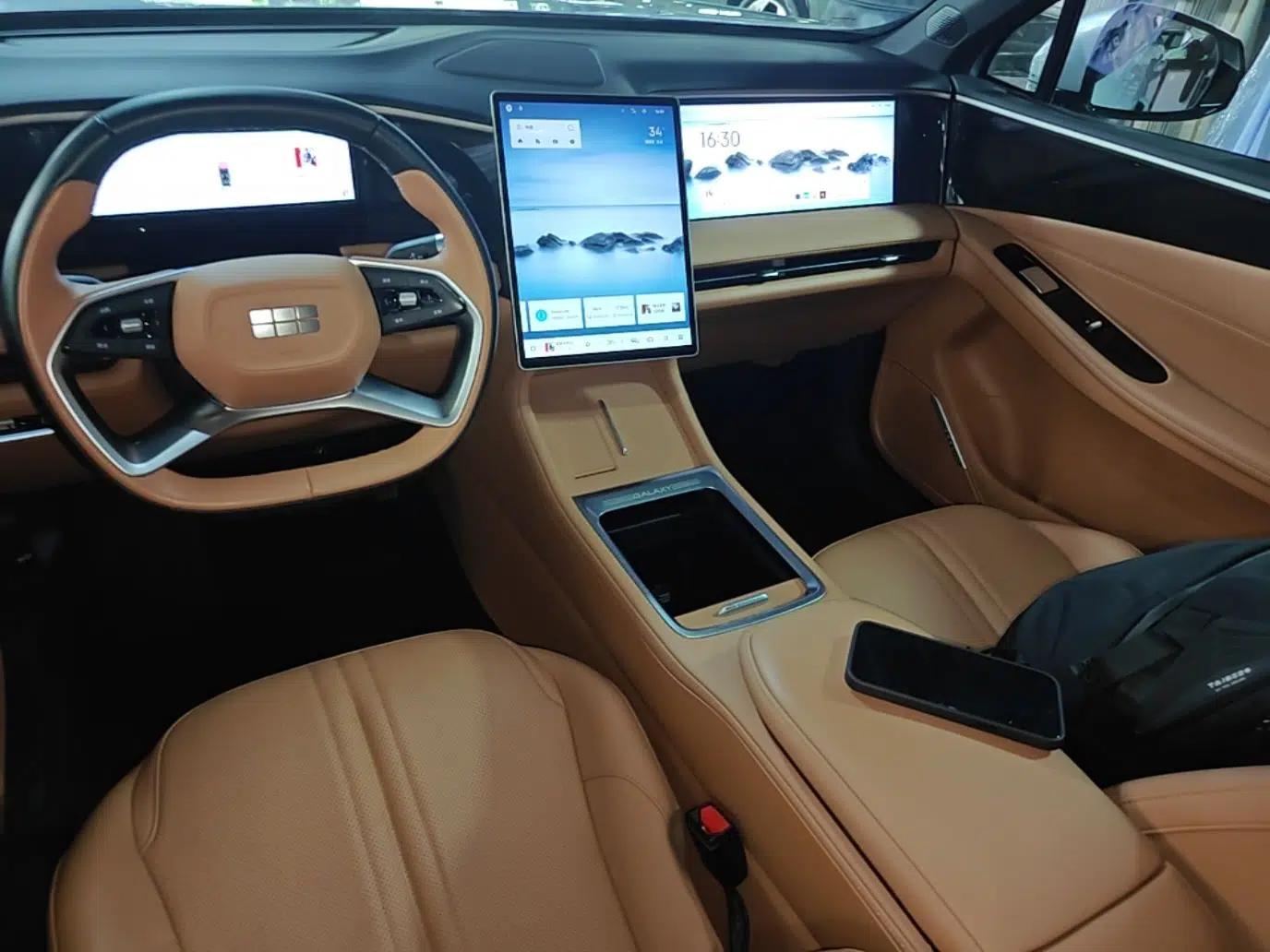 Geely Galaxy L7 2025 EM-i 115km Exploration Edition — миниатюра 15
