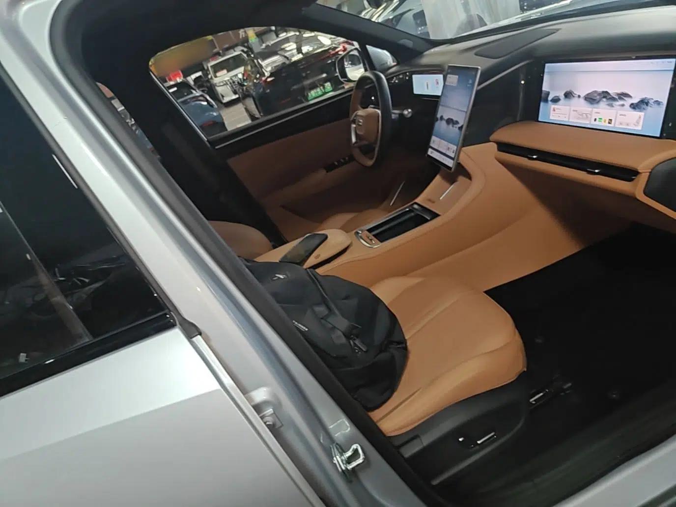 Geely Galaxy L7 2025 EM-i 115km Exploration Edition — миниатюра 19