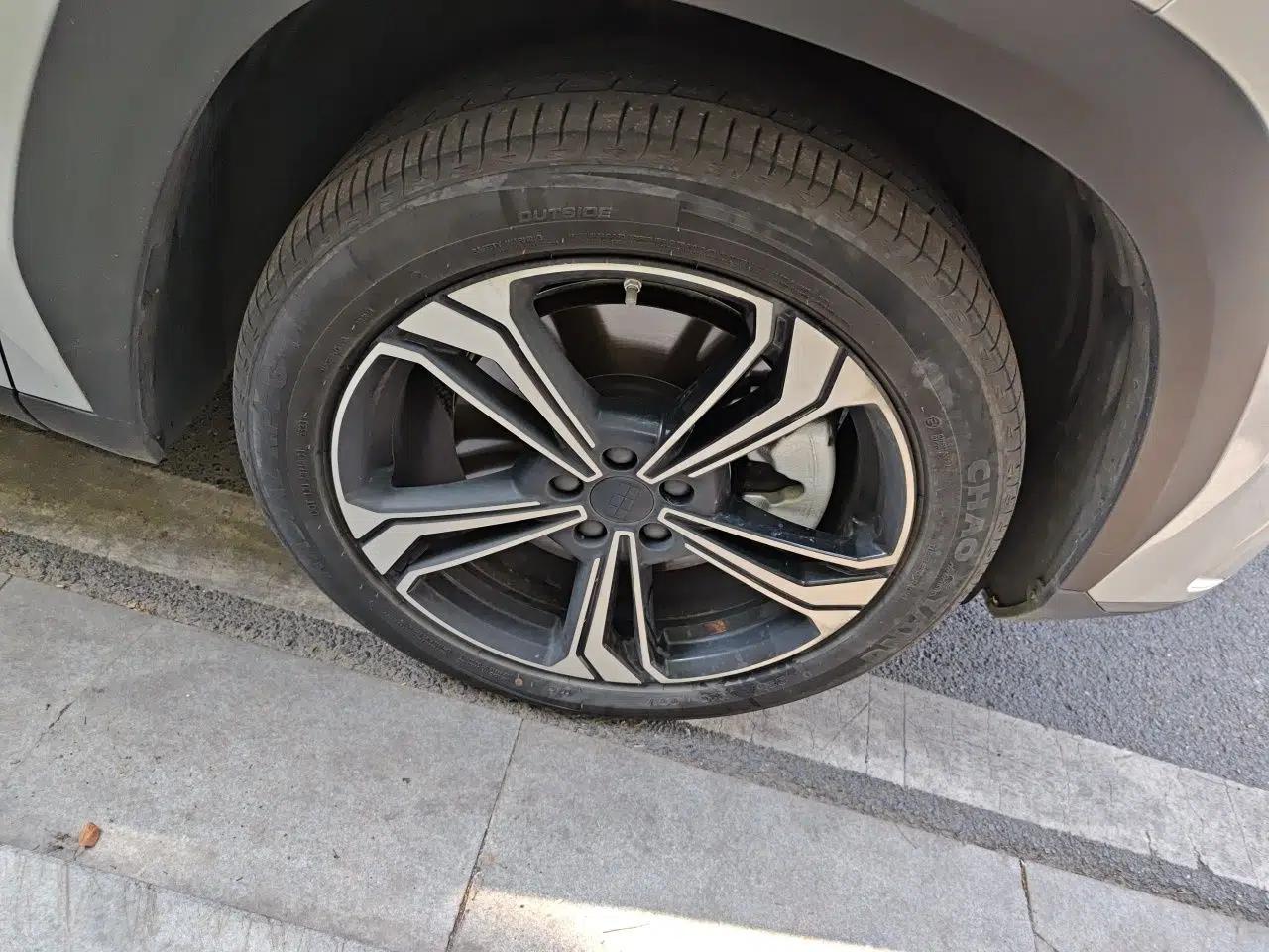 Geely Galaxy L7 2024 1.5T 115 km PLUS Dragon Edition — миниатюра 8