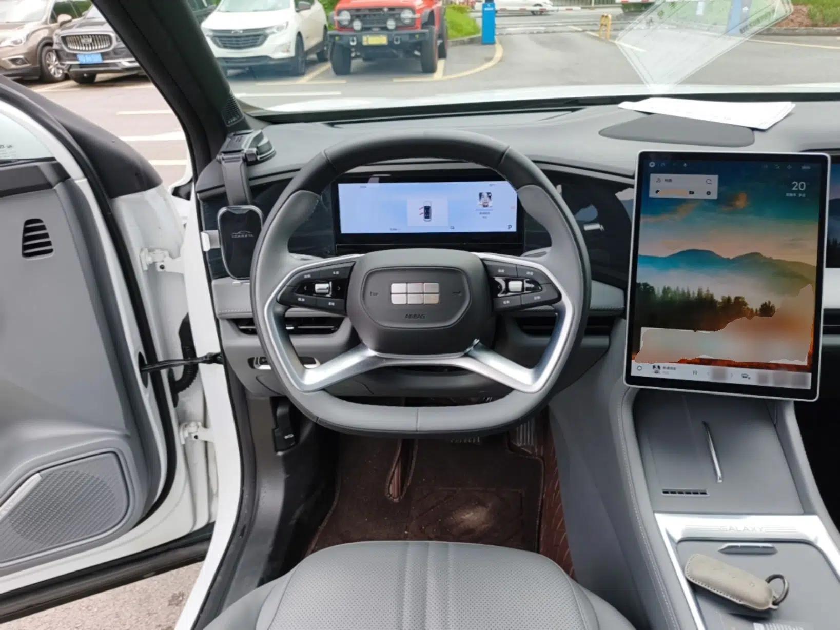 Geely Galaxy L7 2025 EM-i 115km Exploration Edition — миниатюра 13