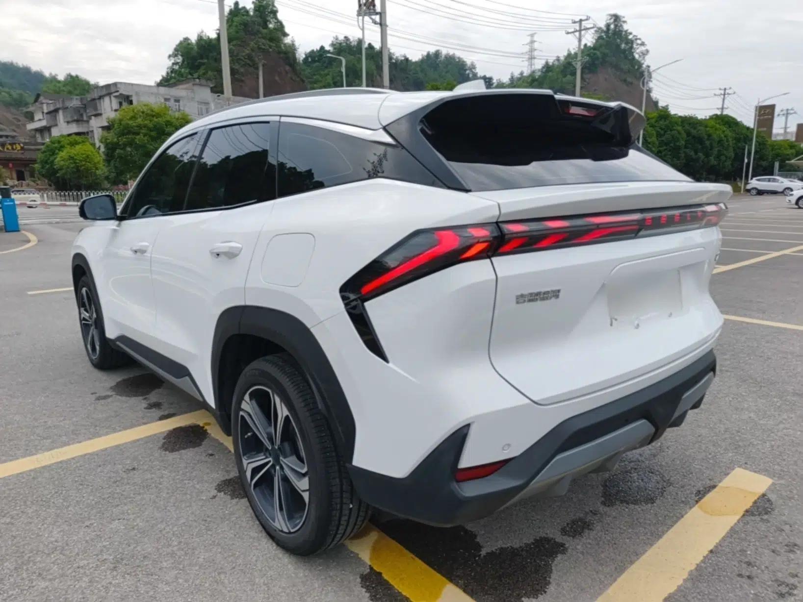 Geely Galaxy L7 2025 EM-i 115km Exploration Edition — миниатюра 4