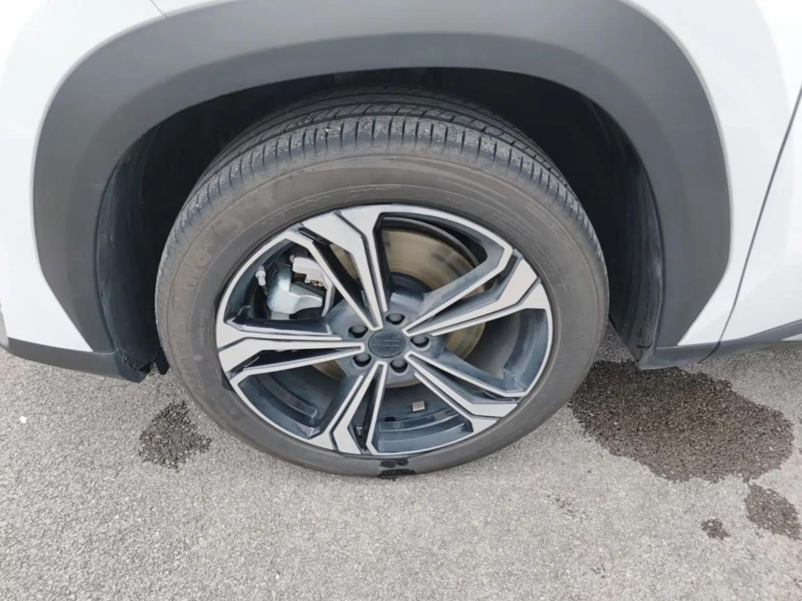 Geely Galaxy L7 2025 EM-i 115km Exploration Edition — миниатюра 10
