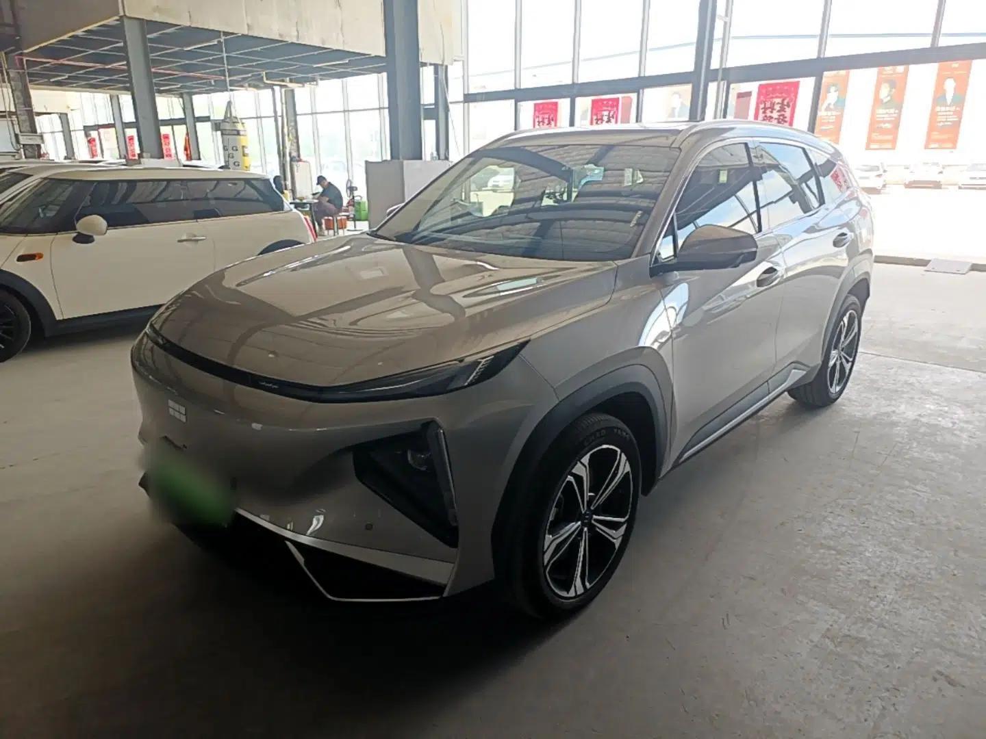 Geely Galaxy L7 2025 EM-i 115km Exploration+ Edition — миниатюра 1