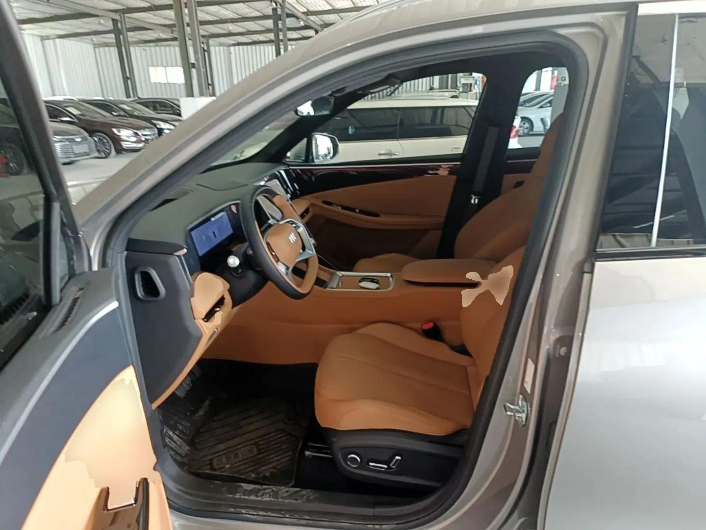 Geely Galaxy L7 2025 EM-i 115km Exploration+ Edition — миниатюра 17