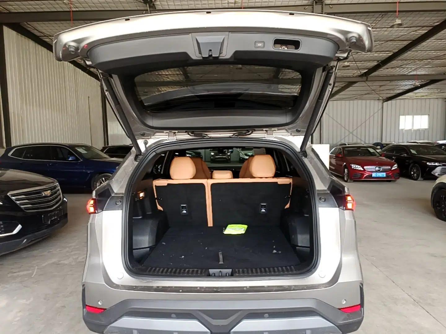 Geely Galaxy L7 2025 EM-i 115km Exploration+ Edition — миниатюра 22