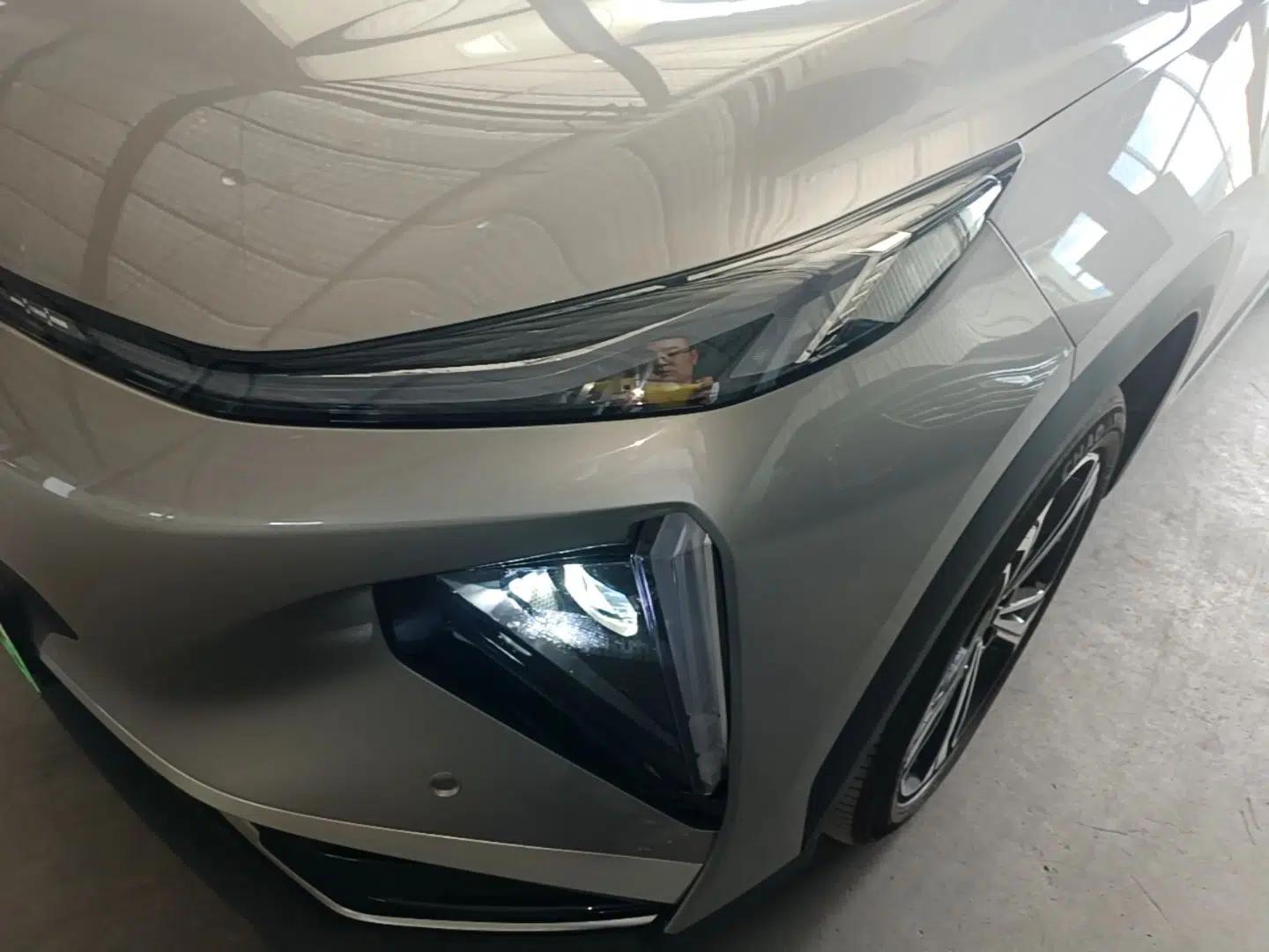 Geely Galaxy L7 2025 EM-i 115km Exploration+ Edition — миниатюра 8