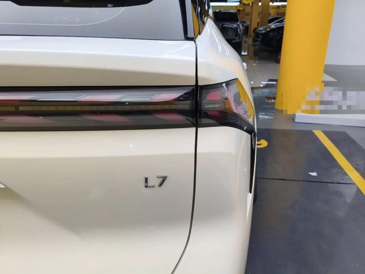 Geely Galaxy L7 2024 1.5T 115 km PLUS Dragon Edition — миниатюра 9