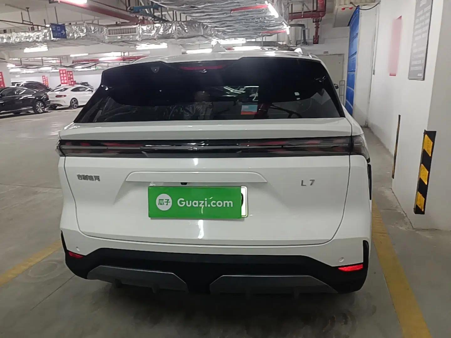 Geely Galaxy L7 2023 1.5T 115 km Asian Games Phantom Edition — миниатюра 5