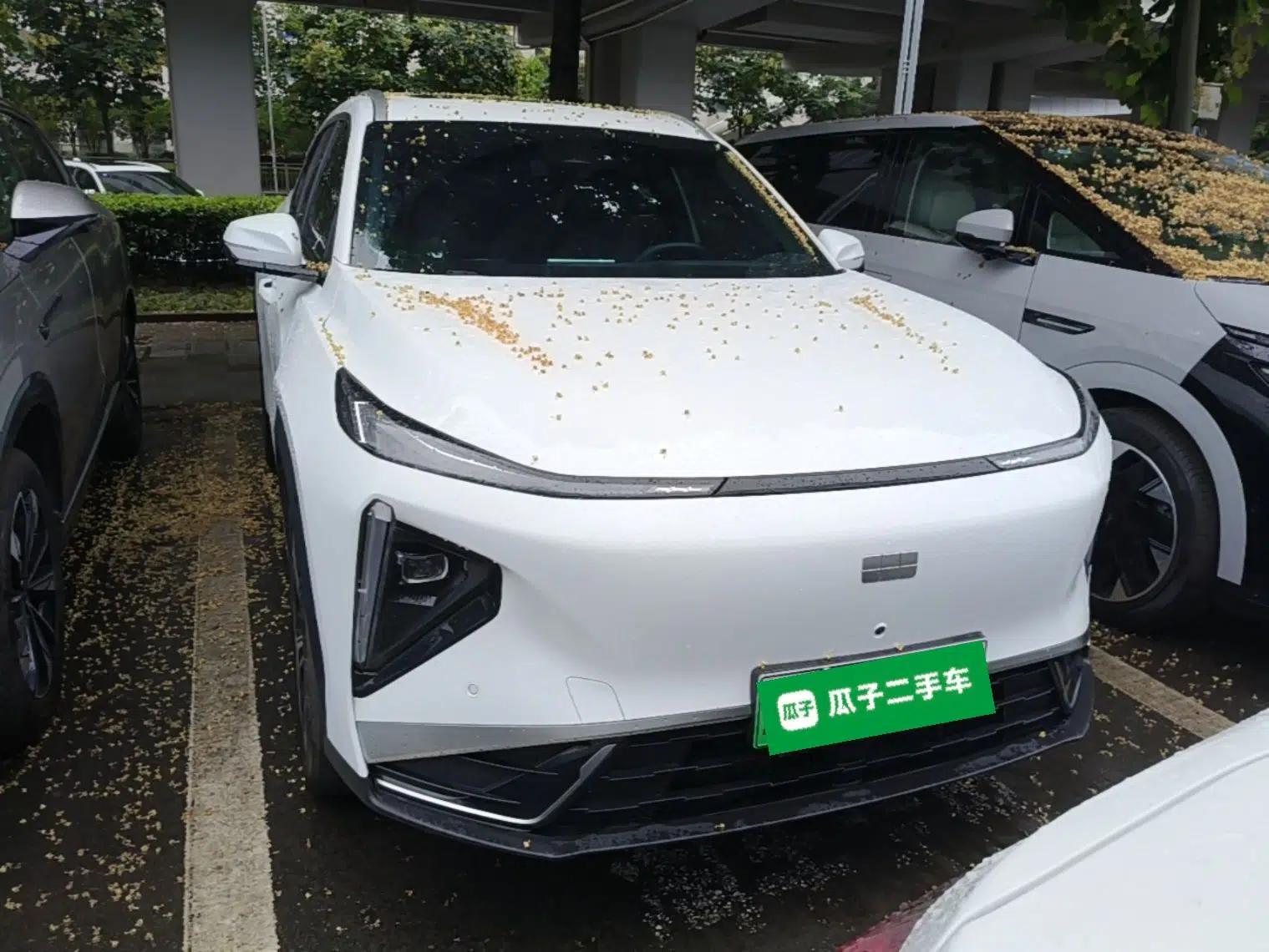 Geely Galaxy L7 2025 EM-i 115km Exploration Edition — миниатюра 2