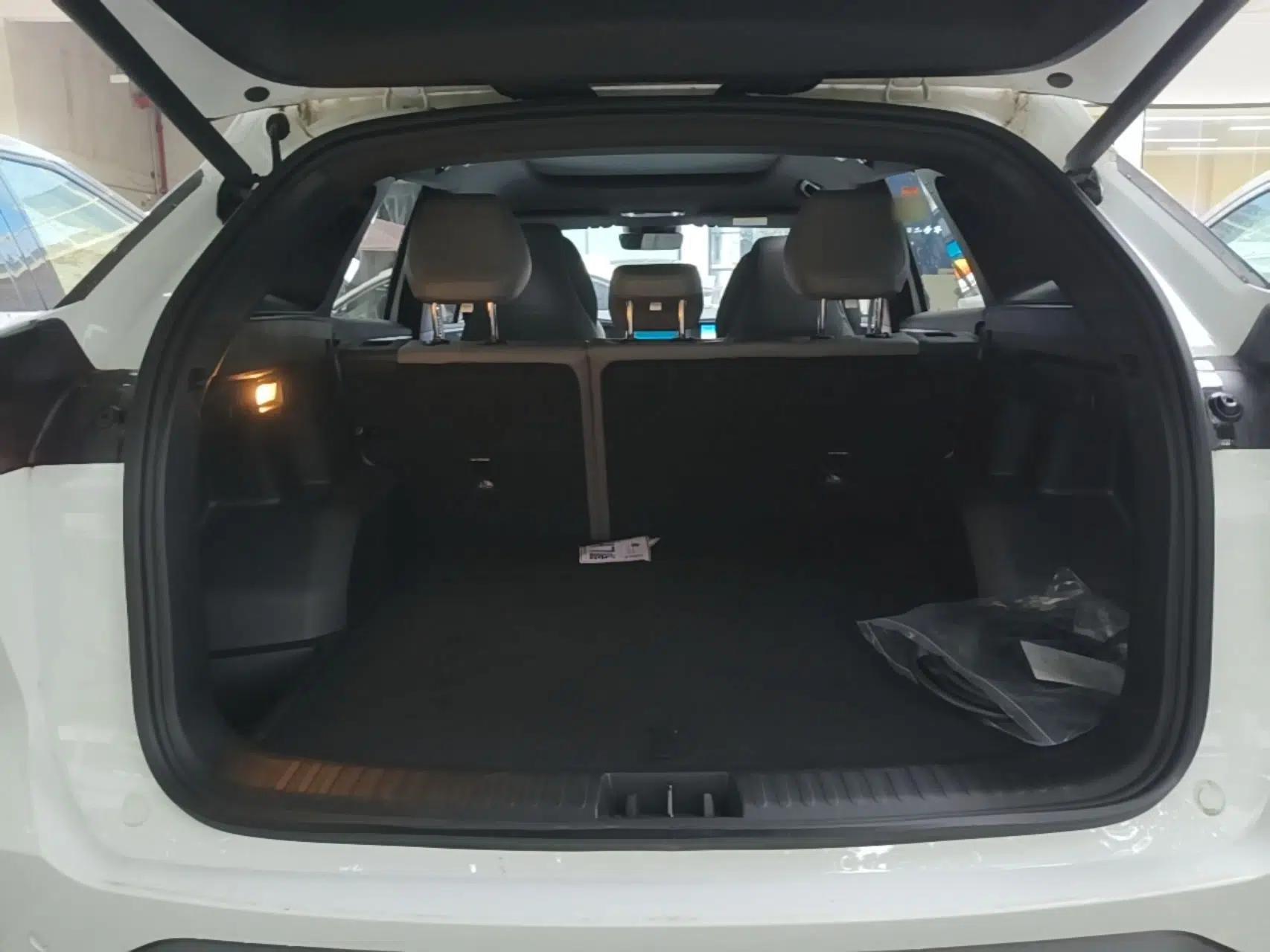 Geely Galaxy L7 2025 EM-i 115km Exploration Edition — миниатюра 22