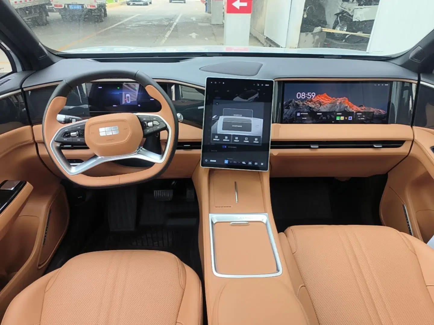 Geely Galaxy L7 2025 EM-i 115km Exploration+ Edition — миниатюра 12