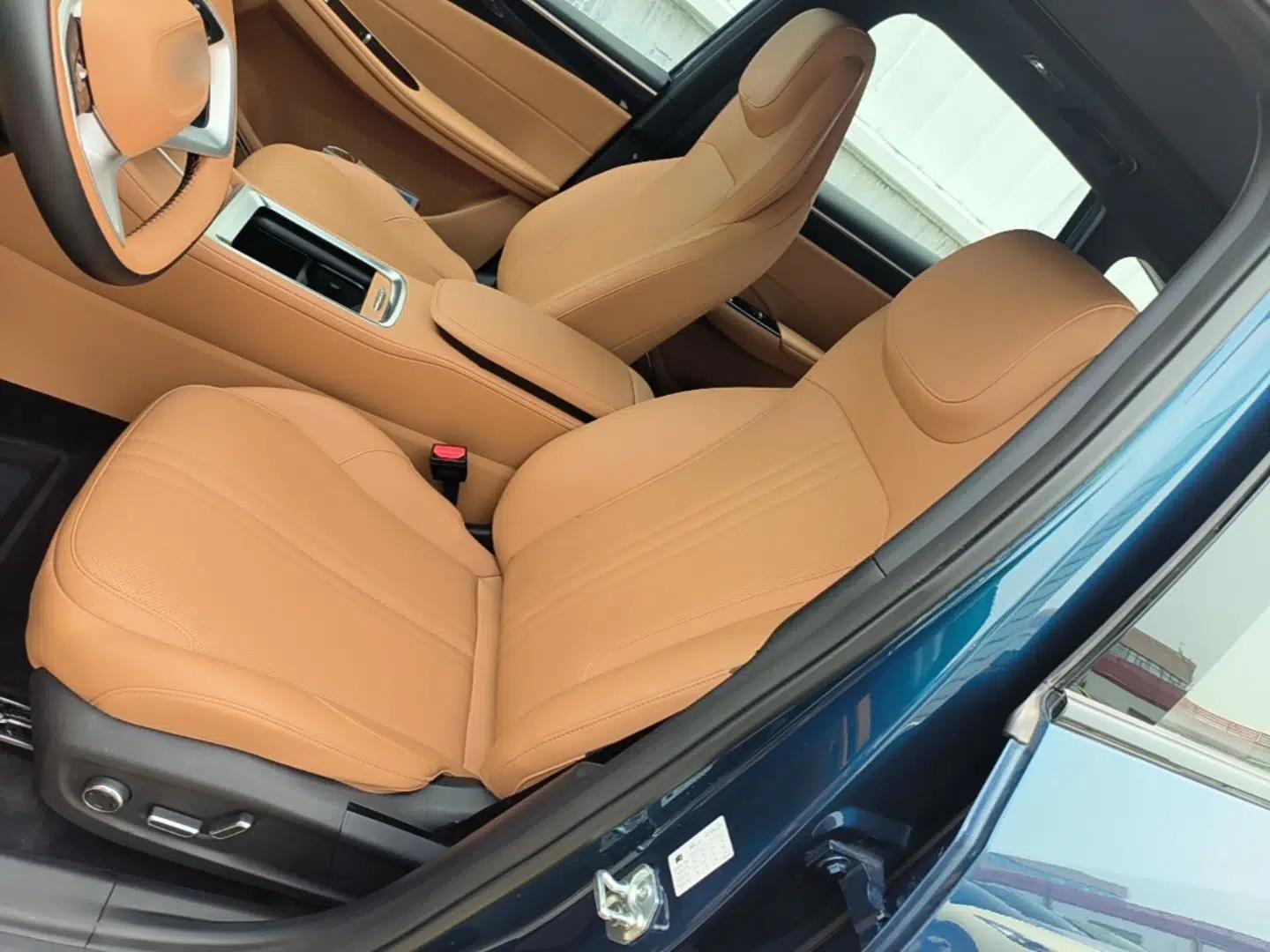 Geely Galaxy L7 2025 EM-i 115km Exploration+ Edition — миниатюра 17