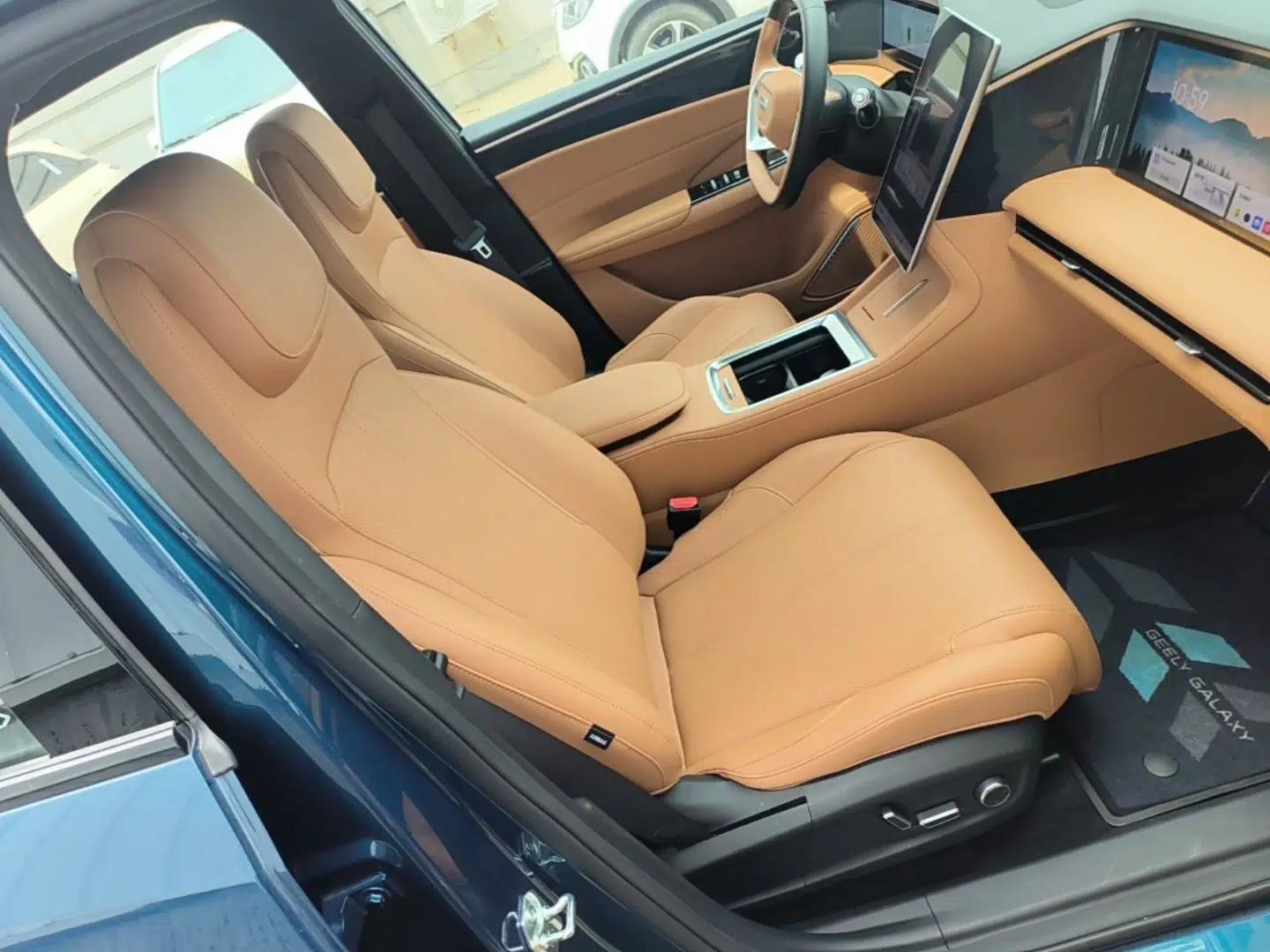 Geely Galaxy L7 2025 EM-i 115km Exploration+ Edition — миниатюра 19