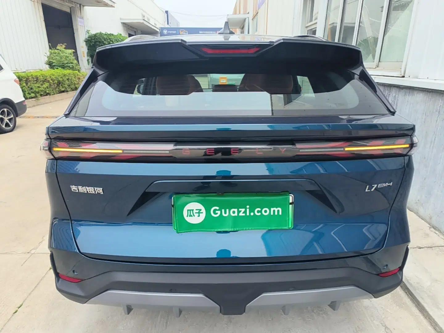 Geely Galaxy L7 2025 EM-i 115km Exploration+ Edition — миниатюра 5