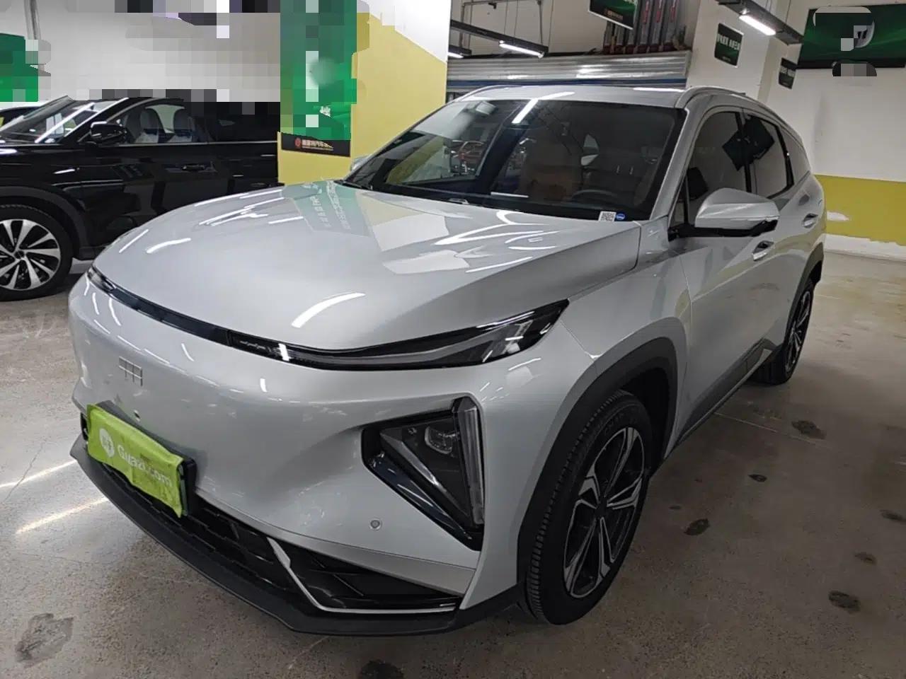 Geely Galaxy L7 2025 EM-i 115km Exploration+ Edition — миниатюра 1