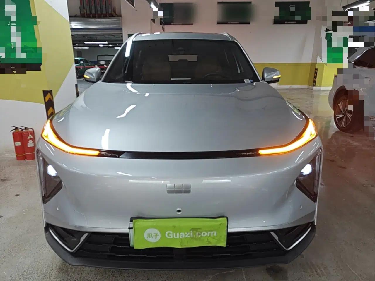 Geely Galaxy L7 2025 EM-i 115km Exploration+ Edition — миниатюра 2
