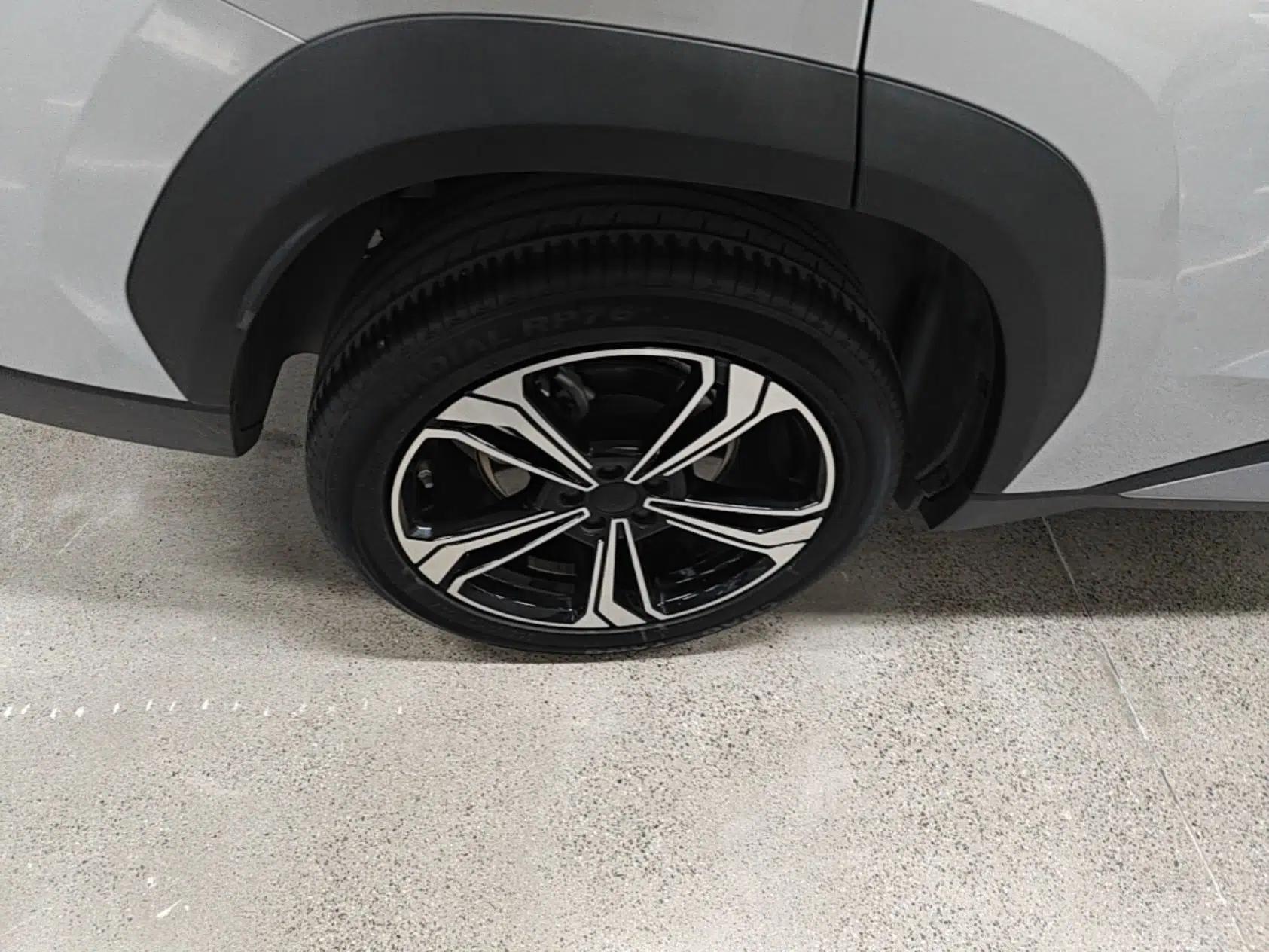 Geely Galaxy L7 2025 EM-i 115km Exploration+ Edition — миниатюра 11