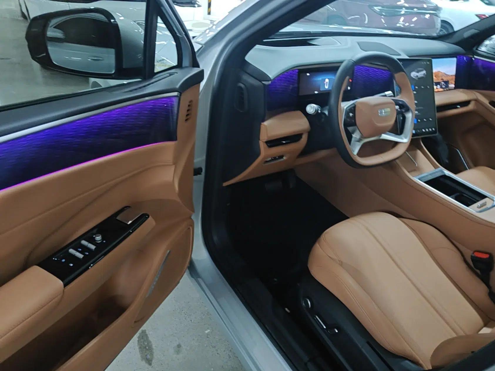 Geely Galaxy L7 2025 EM-i 115km Exploration+ Edition — миниатюра 23
