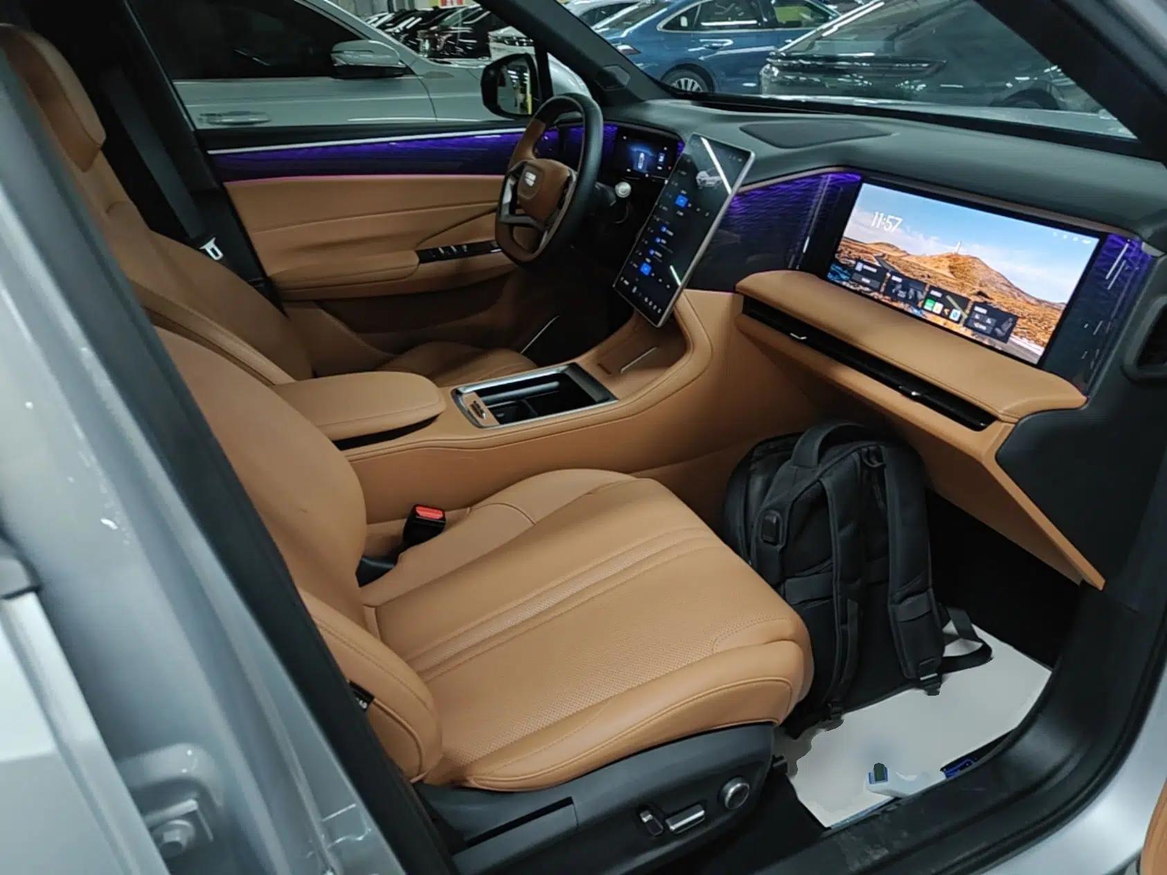 Geely Galaxy L7 2025 EM-i 115km Exploration+ Edition — миниатюра 24