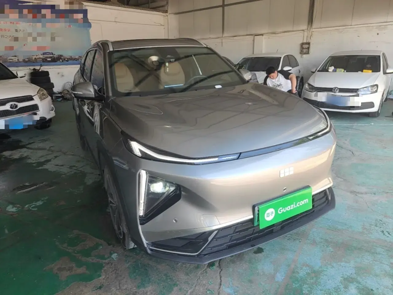 Geely Galaxy L7 2025 EM-i 115km Exploration+ Edition — миниатюра 3