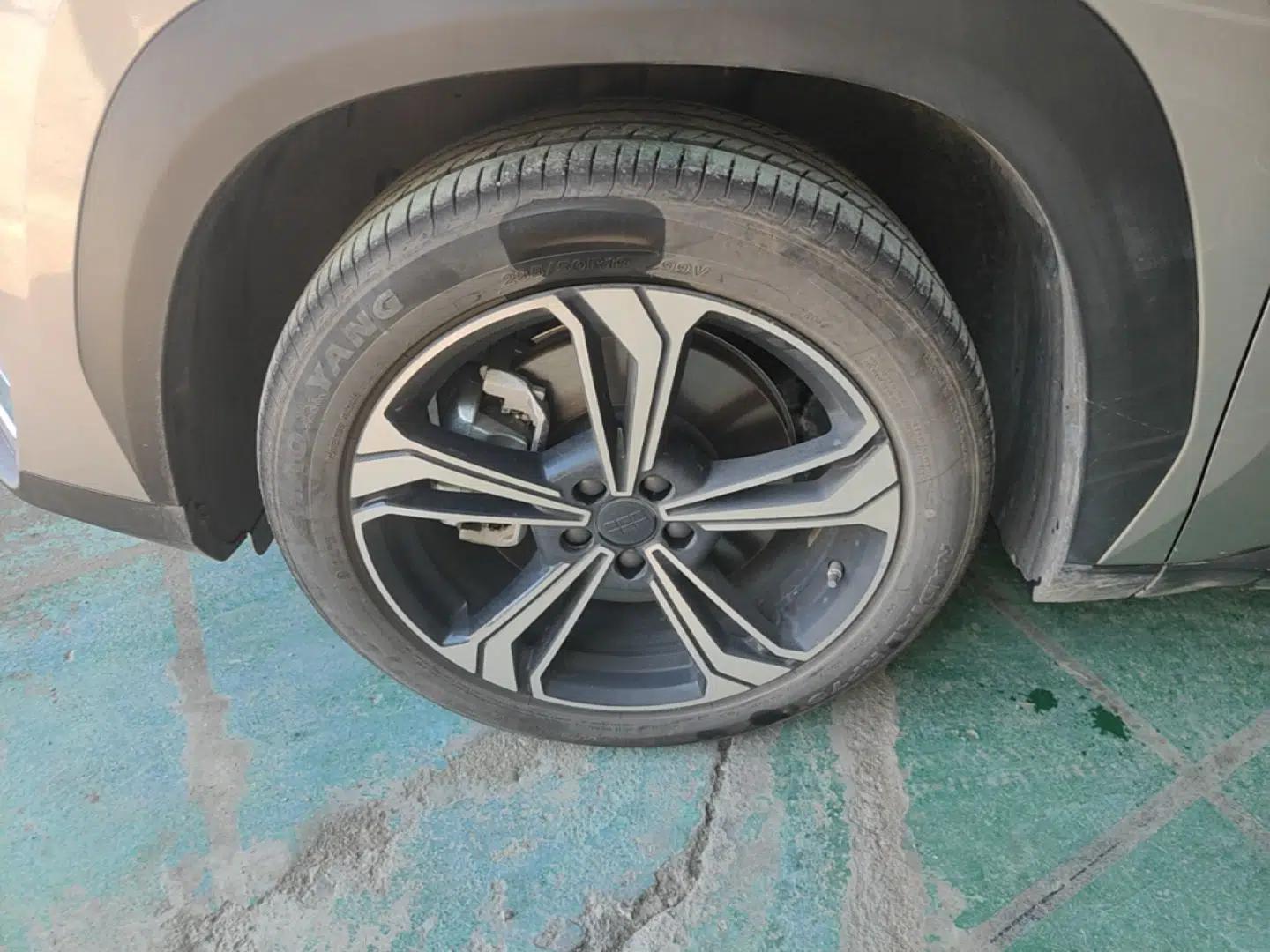 Geely Galaxy L7 2025 EM-i 115km Exploration+ Edition — миниатюра 10