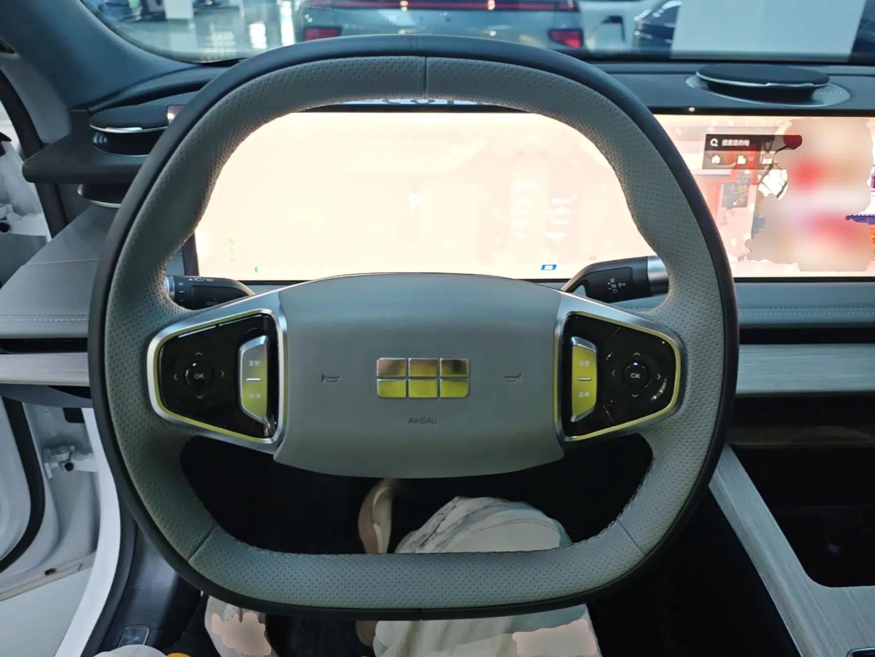 Geely Galaxy E8 2024 550 km Range Rear-Wheel-Drive PRO — миниатюра 13
