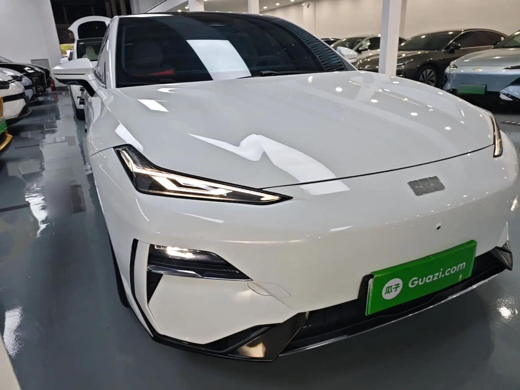 Geely Galaxy E8 2024 550 km Range Rear-Wheel-Drive PRO — миниатюра 3