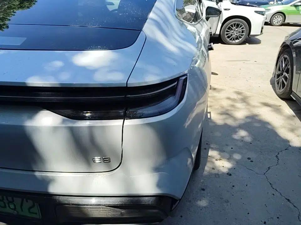 Geely Galaxy E8 2025 700 km Long-Range Intelligent Driving Version — миниатюра 9