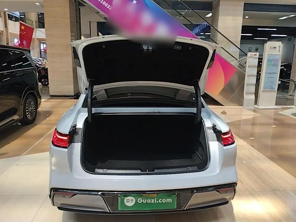 Geely Galaxy E8 2025 700 km Long-Range Intelligent Driving Version — миниатюра 22
