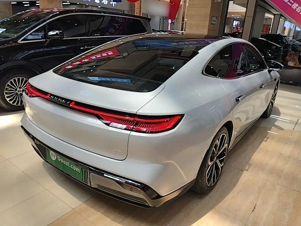 Geely Galaxy E8 2025 700 km Long-Range Intelligent Driving Version — миниатюра 6