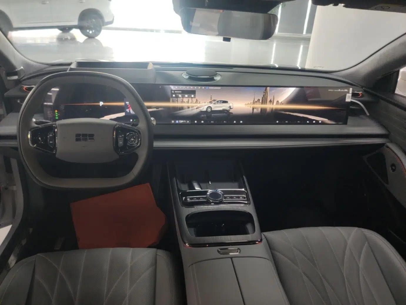 Geely Galaxy E8 2025 700 km Long-Range Intelligent Driving Version — миниатюра 12