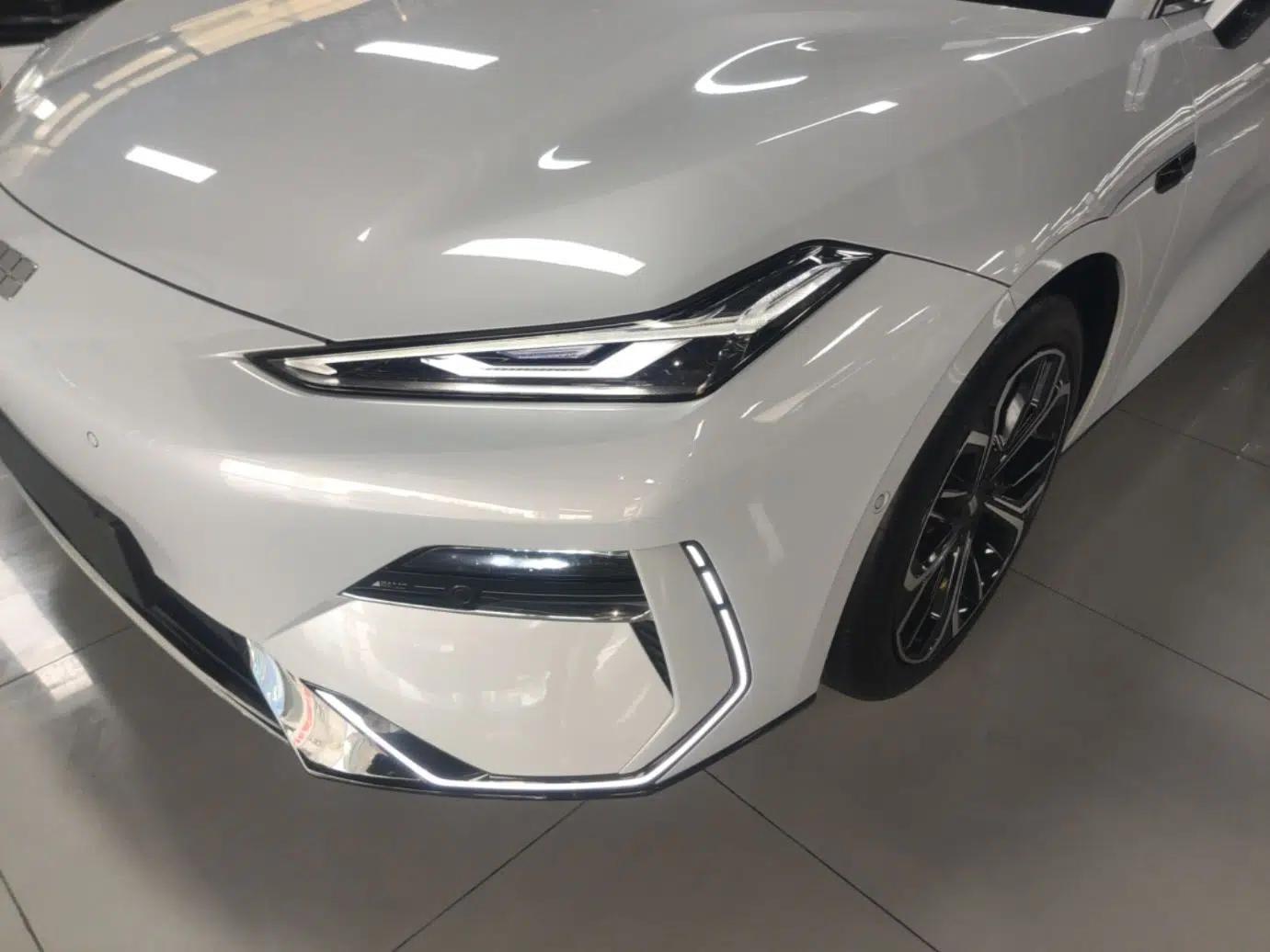 Geely Galaxy E8 2025 700 km Long-Range Intelligent Driving Version — миниатюра 8
