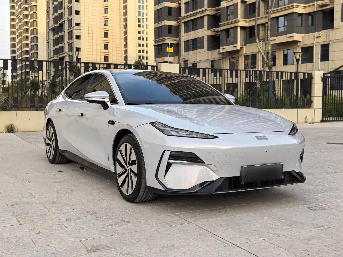 Geely Galaxy E8 2024 665 km Range Rear-Drive Starship Long-Range Version — миниатюра 16