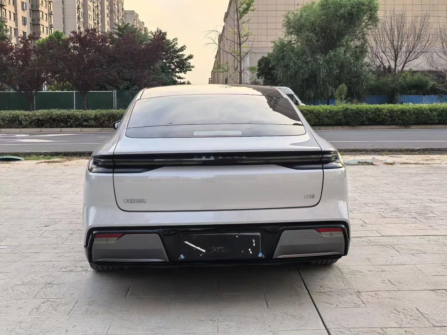 Geely Galaxy E8 2024 665 km Range Rear-Drive Starship Long-Range Version — миниатюра 18