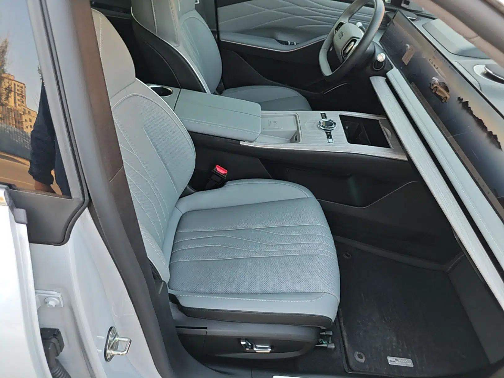 Geely Galaxy E8 2024 665 km Range Rear-Drive Starship Long-Range Version — миниатюра 28