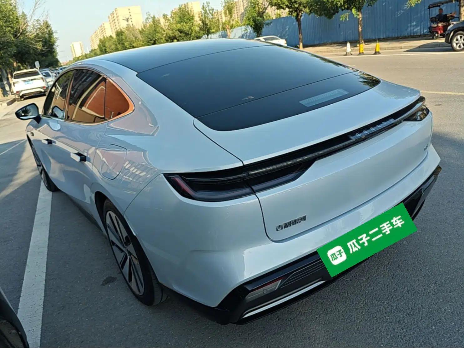 Geely Galaxy E8 2024 665 km Range Rear-Drive Starship Long-Range Version — миниатюра 4