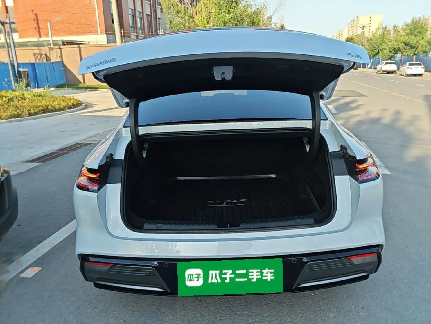 Geely Galaxy E8 2024 665 km Range Rear-Drive Starship Long-Range Version — миниатюра 31