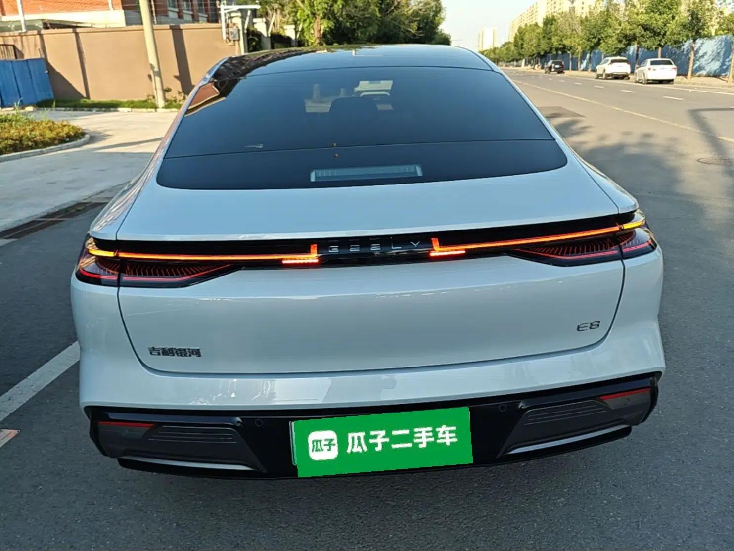 Geely Galaxy E8 2024 665 km Range Rear-Drive Starship Long-Range Version — миниатюра 5