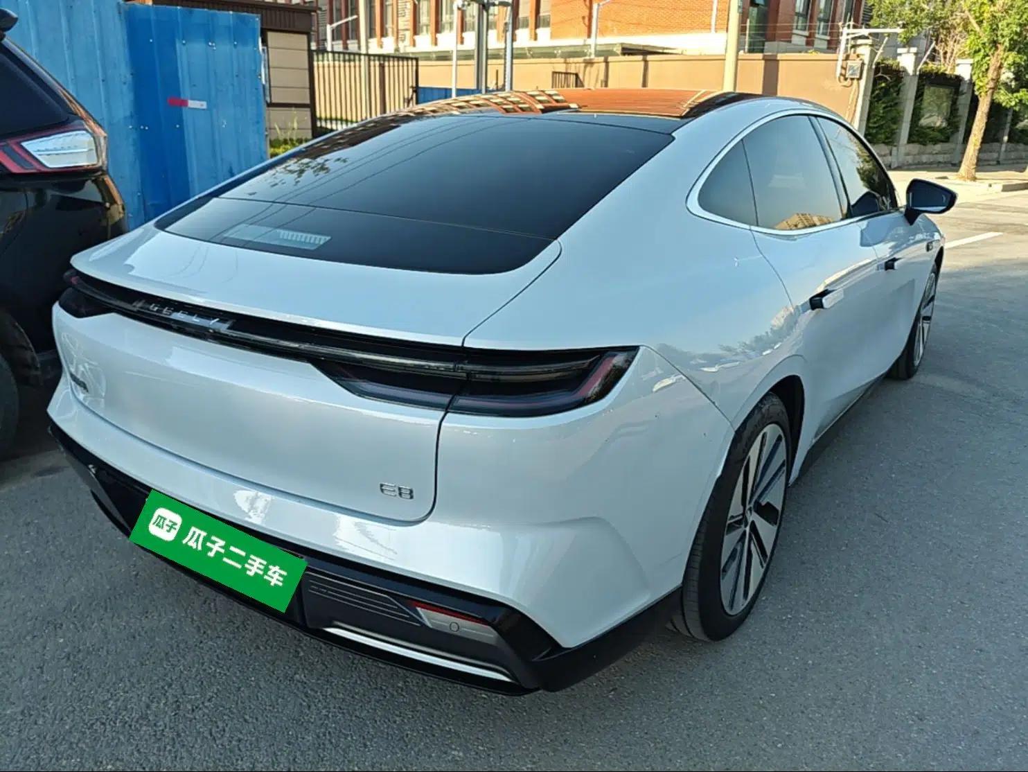 Geely Galaxy E8 2024 665 km Range Rear-Drive Starship Long-Range Version — миниатюра 6