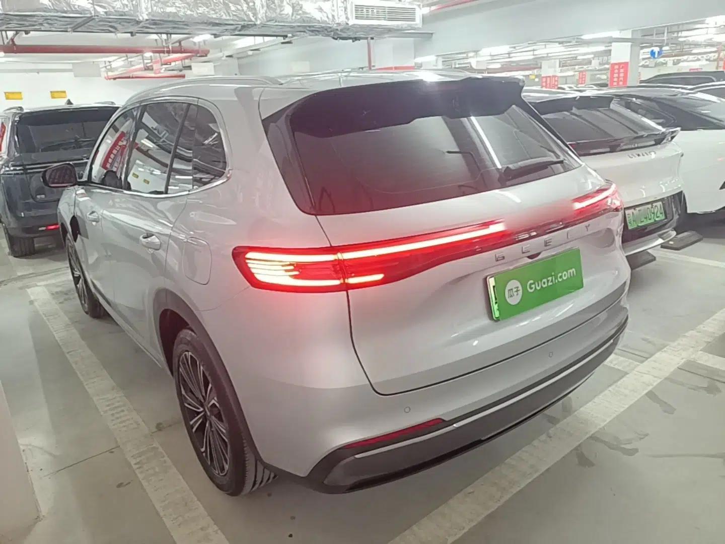 Geely Galaxy Xingjian 7 EM-i 2025 120km Navigator Edition — миниатюра 4