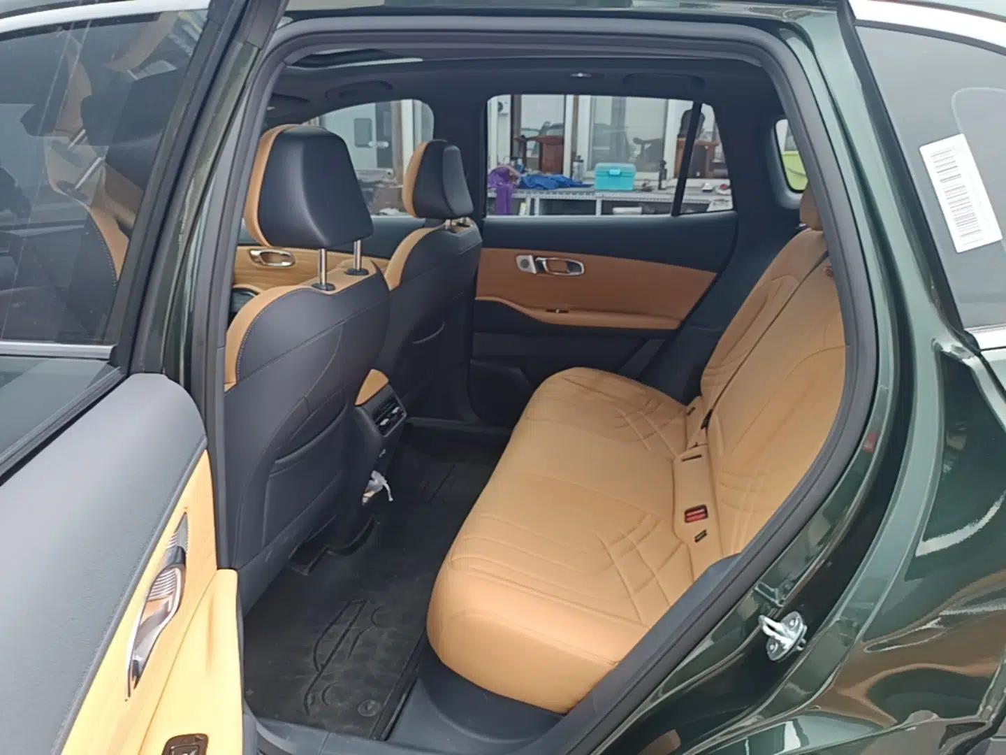 Geely Galaxy Xingjian 7 EM-i 2025 120km Exploration+ Version — миниатюра 20