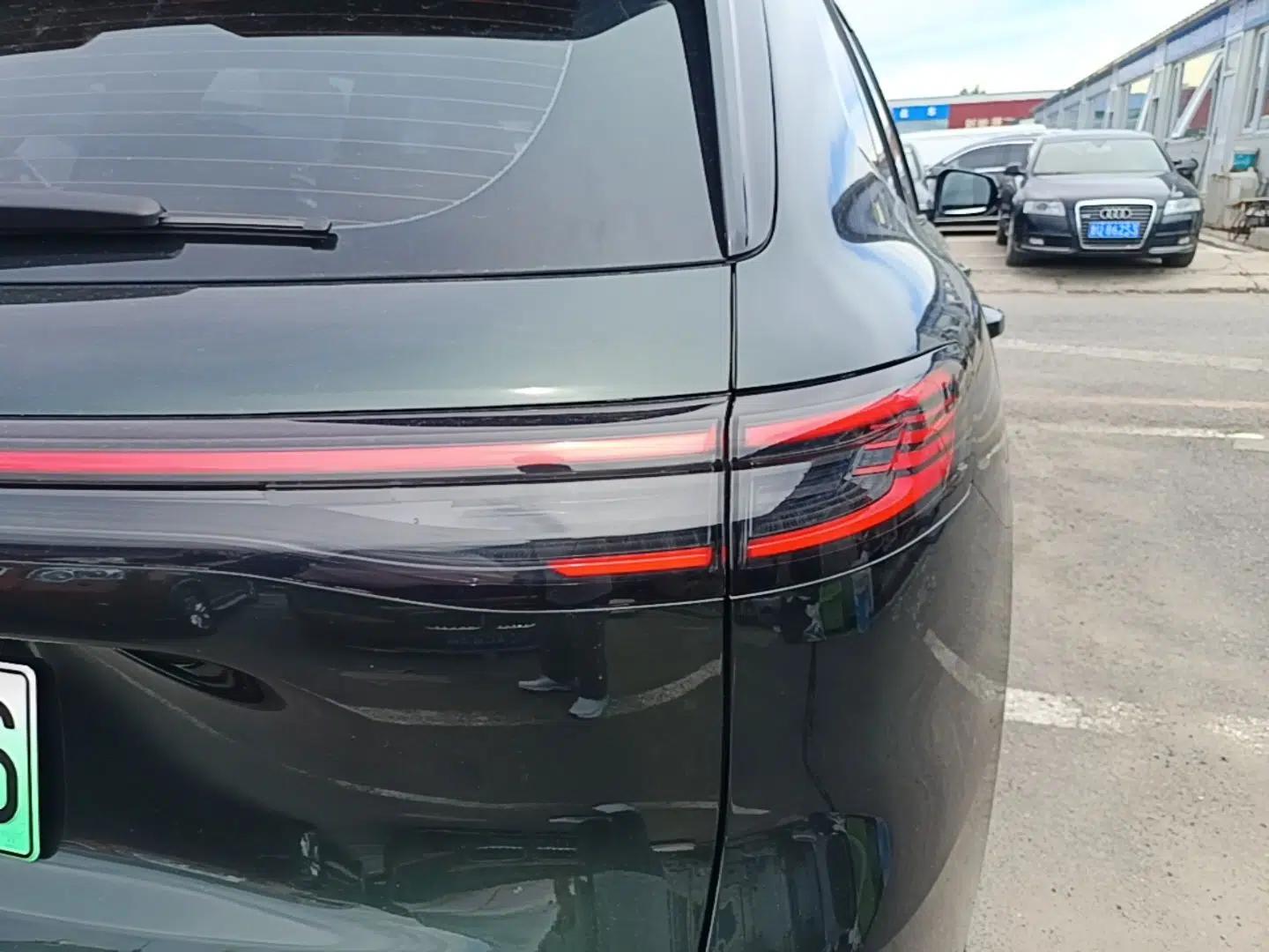Geely Galaxy Xingjian 7 EM-i 2025 120km Exploration+ Version — миниатюра 9