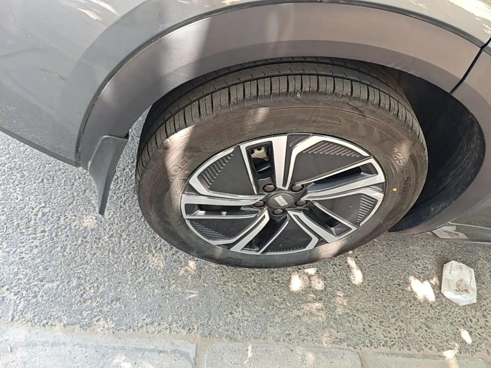 Geely Galaxy Xingjian 7 EM-i 2025 120km Exploration+ Version — миниатюра 16