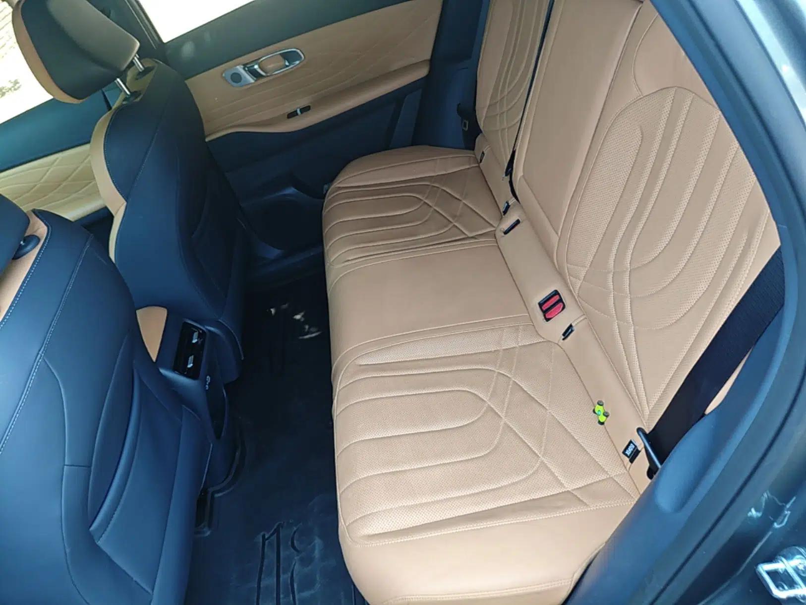 Geely Galaxy Xingjian 7 EM-i 2025 120km Exploration+ Version — миниатюра 28