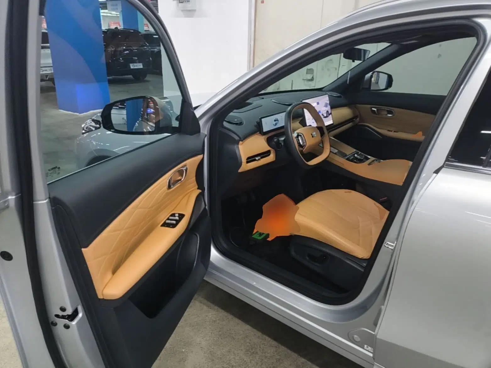 Geely Galaxy Xingjian 7 EM-i 2025 120km Exploration+ Version — миниатюра 18