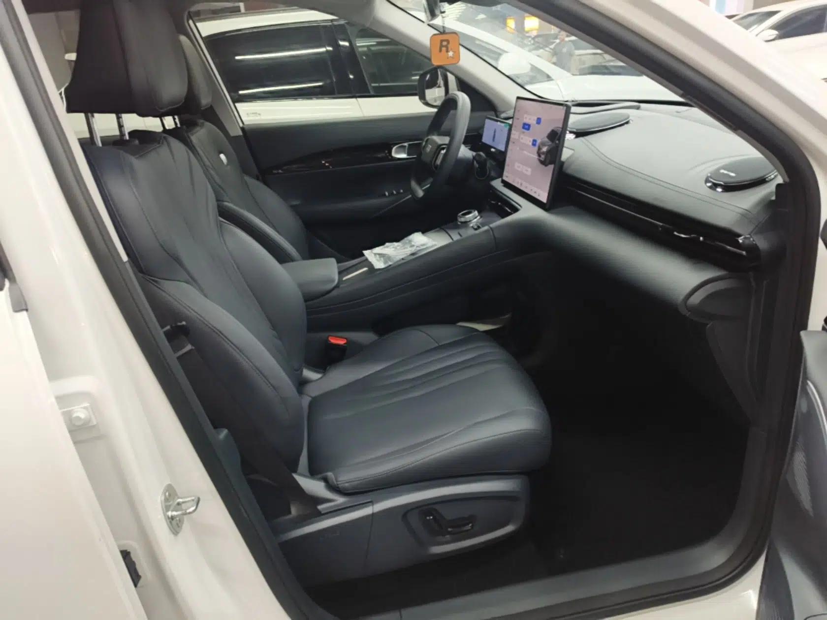 Geely Galaxy E5 2026 Model 530km Exploration Edition — миниатюра 19