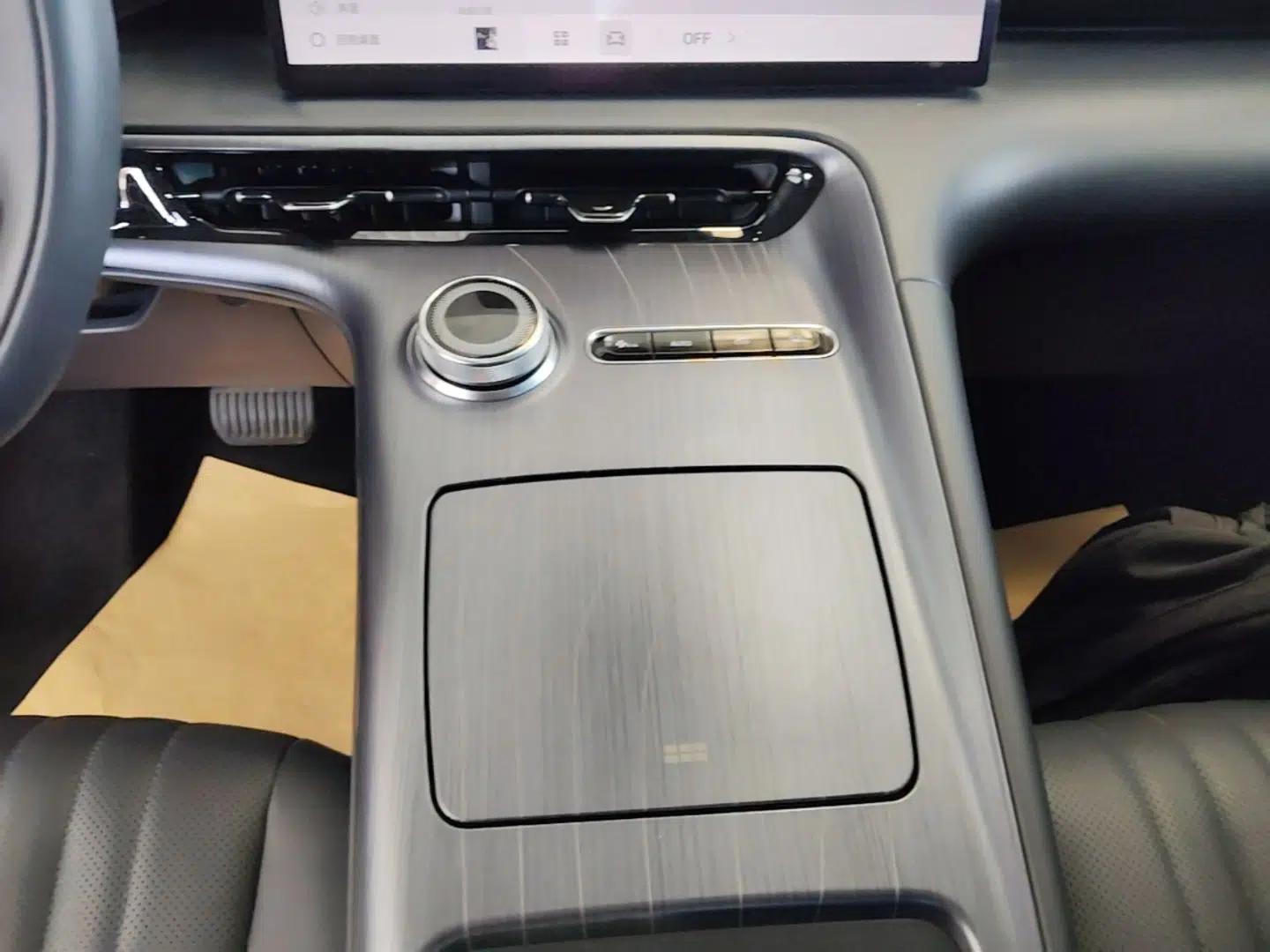 Geely Galaxy E5 2024 440km Launch Edition — миниатюра 16