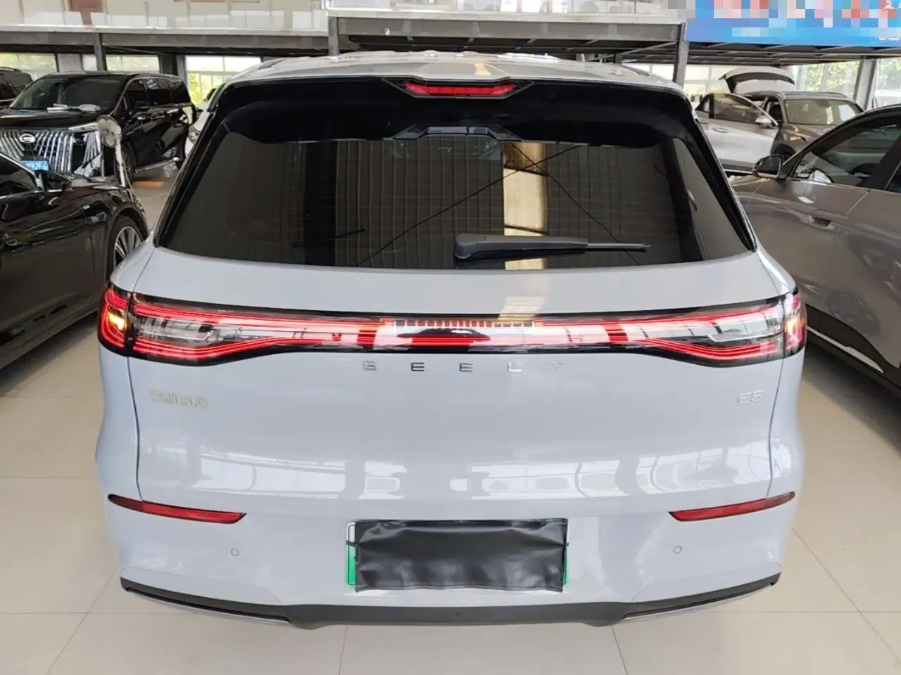 Geely Galaxy E5 2024 440km Launch Edition — миниатюра 5