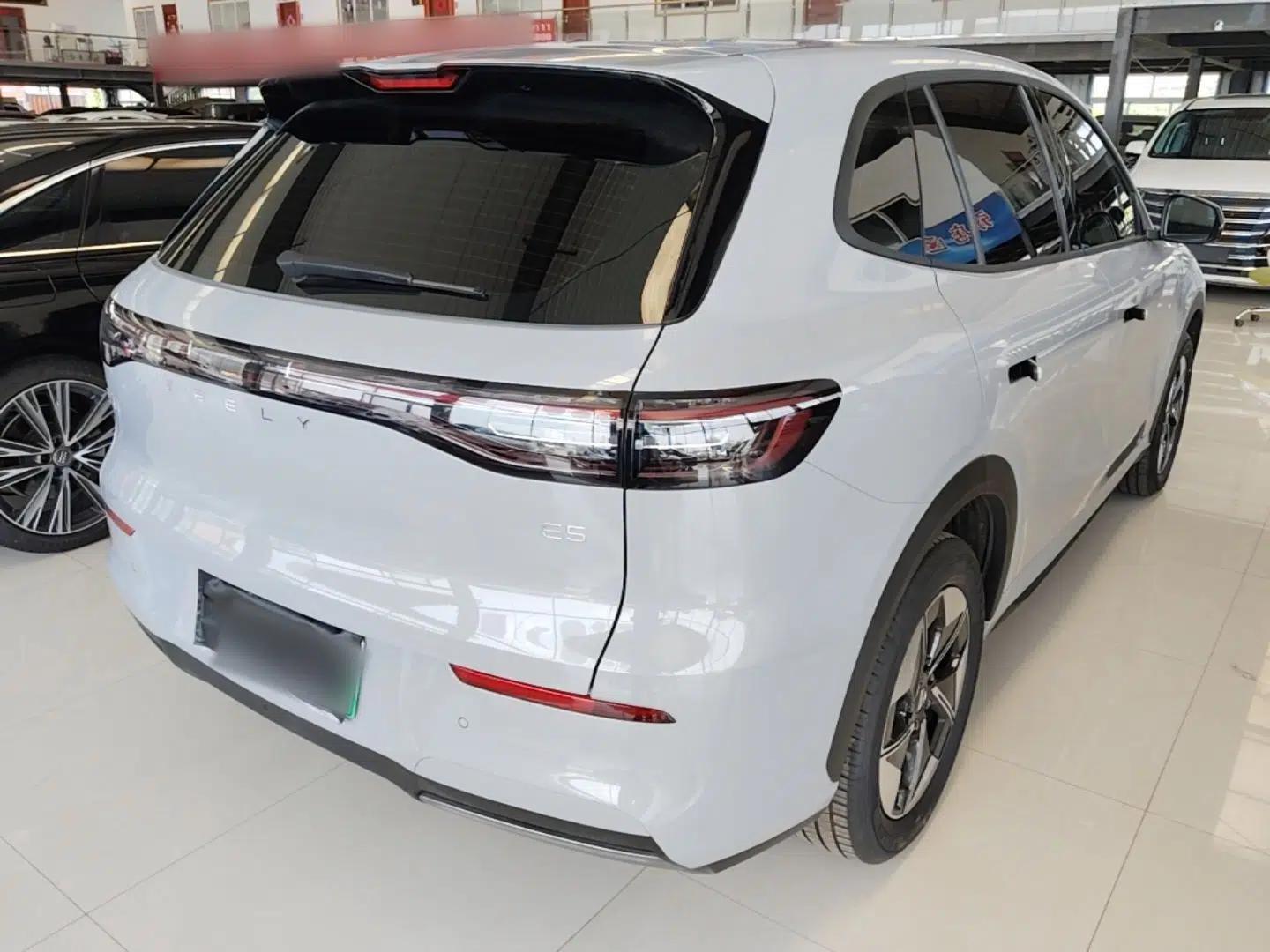 Geely Galaxy E5 2024 440km Launch Edition — миниатюра 6